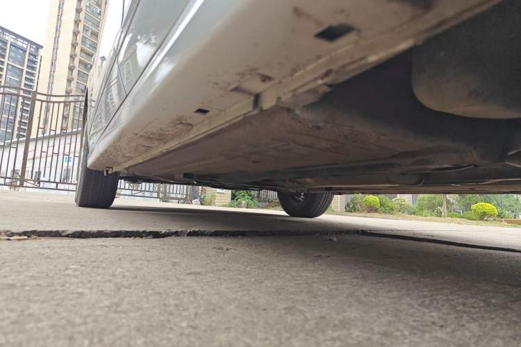Used Nissan Sylphy 2012 Classic 1.6XE Manual Comfort Edition Chassis Rear Left