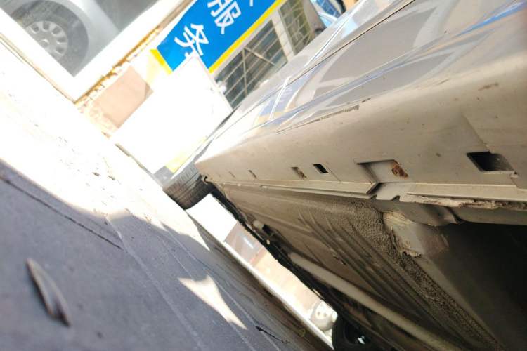 Used Nissan Sylphy 2012 Classic 1.6XE Manual Comfort Edition Chassis Rear Left