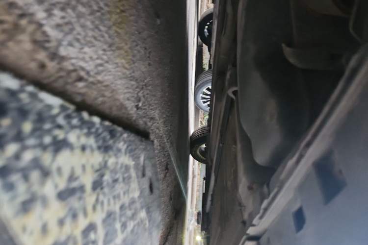 Used Nissan Sylphy 2012 Classic 1.6XE Manual Comfort Edition Chassis Rear Right
