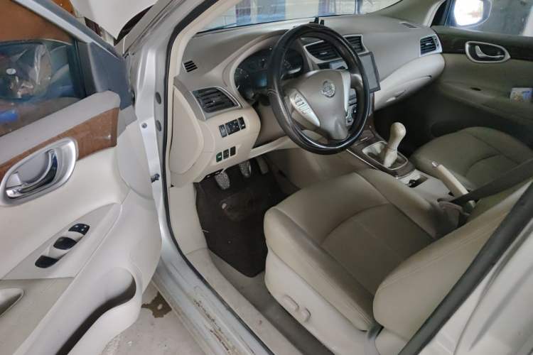 Used Nissan Sylphy 2012 1.6 XL Manual Luxury Edition Driver Seat