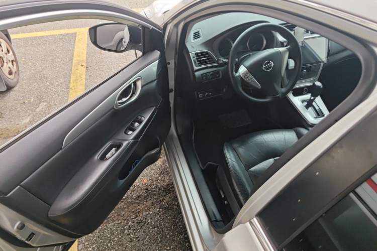 Used Nissan Sylphy 2012 1.8XL CVT Luxury Edition Driver Seat