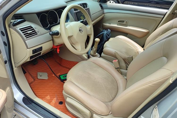 Used Nissan Sylphy 2012 Classic 1.6XE Manual Comfort Edition Driver Seat