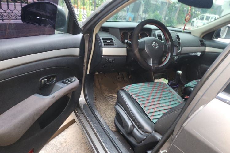 Used Nissan Sylphy 2012 Classic 1.6XE Manual Comfort Edition Driver Seat