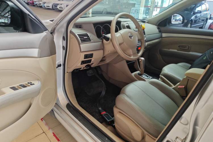 Used Nissan Sylphy 2012 Classic 1.6XE Automatic Comfort Edition Driver Seat