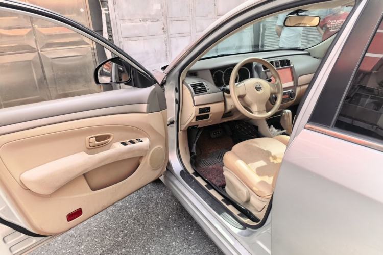Used Nissan Sylphy 2012 Classic 1.6XE Automatic Comfort Edition Driver Seat