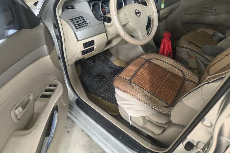 Used Nissan Sylphy 2012 Classic 1.6XE Manual Comfort Edition Driver Seat