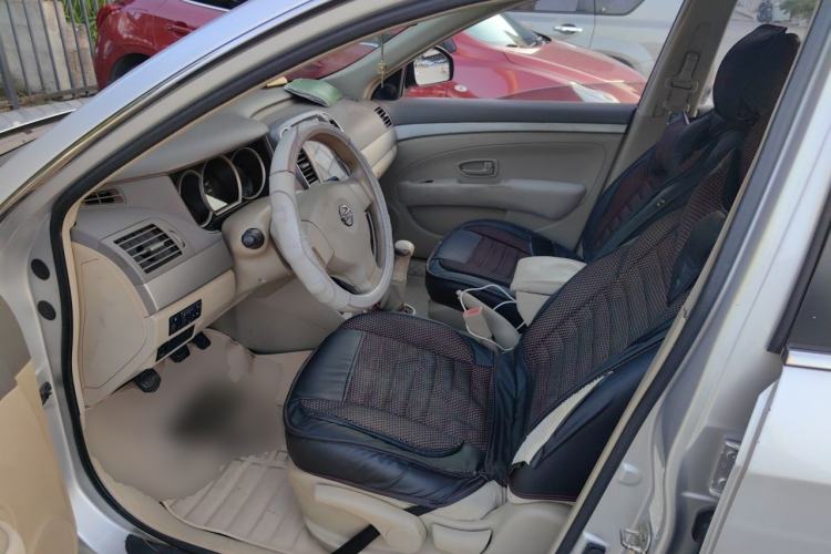 Used Nissan Sylphy 2012 Classic 1.6XE Manual Comfort Edition Driver Seat
