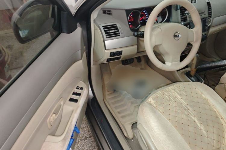 Used Nissan Sylphy 2012 Classic 1.6XE Automatic Comfort Edition Driver Seat