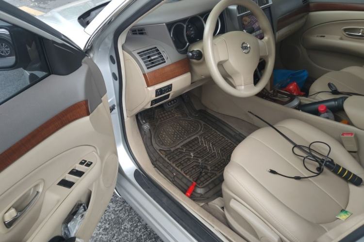 Used Nissan Sylphy 2012 Classic 1.6 XL Automatic Luxury Edition Driver Seat