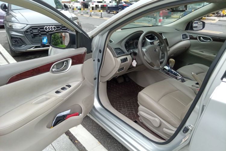 Used Nissan Sylphy 2012 1.6XE CVT Comfort Edition Driver Seat