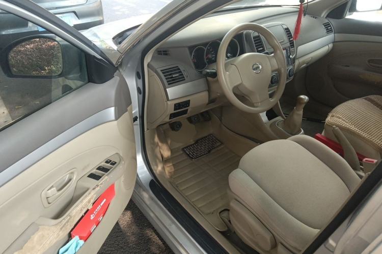 Used Nissan Sylphy 2012 Classic 1.6XE Manual Comfort Edition Driver Seat