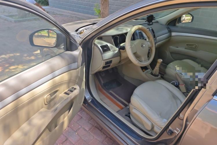 Used Nissan Sylphy 2012 Classic 1.6XE Manual Comfort Edition Driver Seat