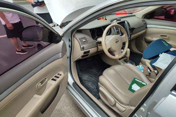 Used Nissan Sylphy 2012 Classic 1.6 XL Automatic Luxury Edition Driver Seat