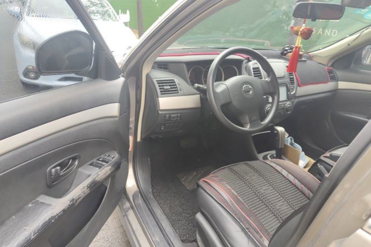 Used Nissan Sylphy 2012 Classic 1.6XE Automatic Comfort Edition Driver Seat