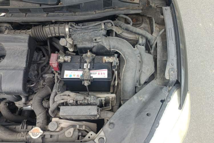 Used Nissan Sylphy 2012 1.6 XL CVT Luxury Edition Engine Bay Left