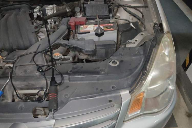 Used Nissan Sylphy 2012 Classic 1.6XE Manual Comfort Edition Engine Bay Left