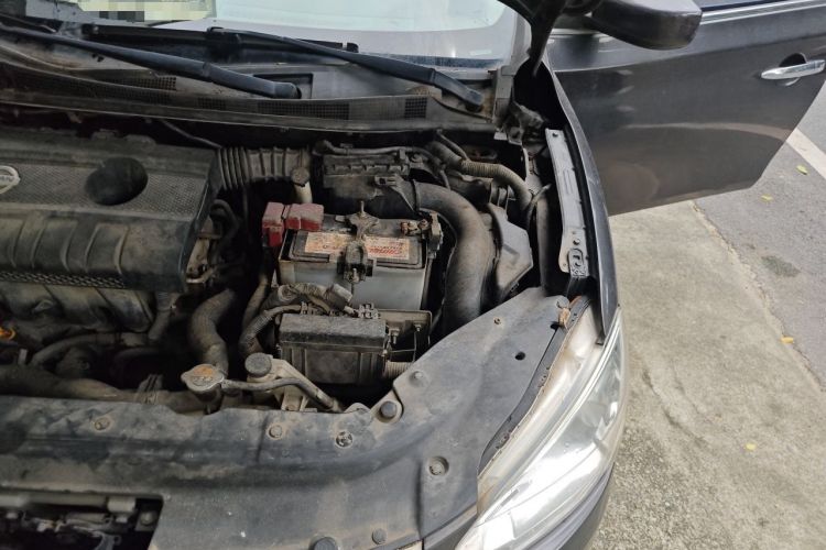 Used Nissan Sylphy 2012 1.6XE Manual Comfort Edition Engine Bay Left