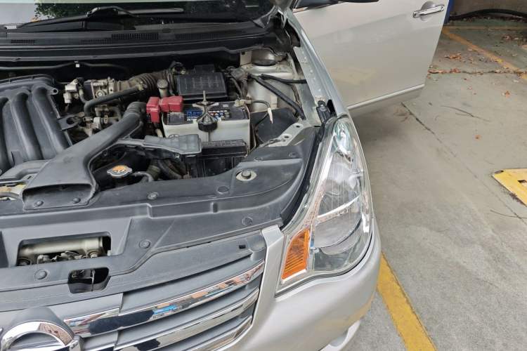 Used Nissan Sylphy 2012 Classic 1.6XE Automatic Comfort Edition Engine Bay Left