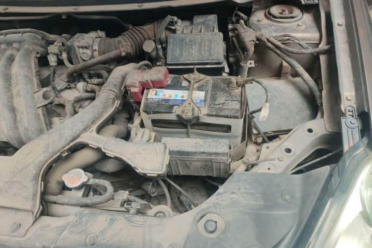 Used Nissan Sylphy 2012 Classic 1.6XE Automatic Comfort Edition Engine Bay Left