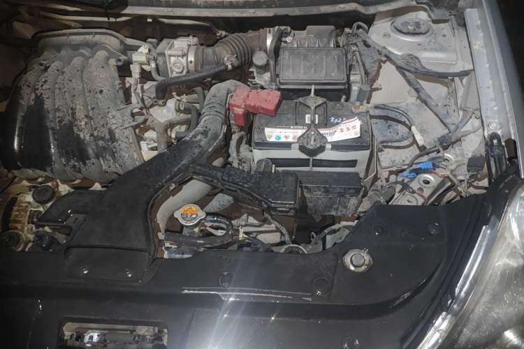 Used Nissan Sylphy 2012 Classic 1.6XE Manual Comfort Edition Engine Bay Left