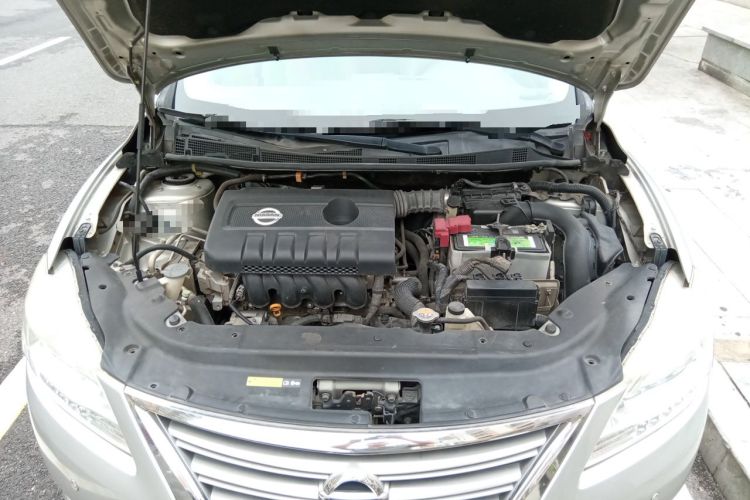 Used Nissan Sylphy 2012 1.6XE CVT Comfort Edition Engine Bay