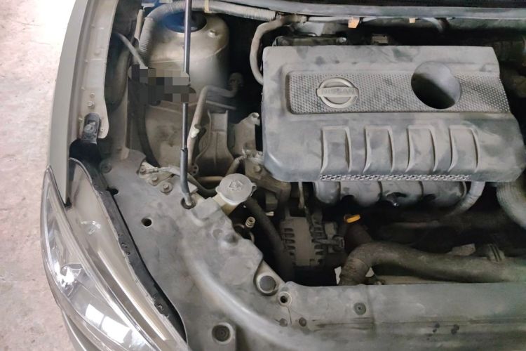 Used Nissan Sylphy 2012 1.6 XL Manual Luxury Edition Engine Bay Right