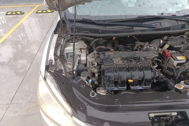 Used Nissan Sylphy 2012 1.8XL CVT Luxury Edition Engine Bay Right