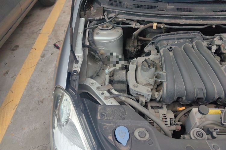 Used Nissan Sylphy 2012 Classic 1.6XE Manual Comfort Edition Engine Bay Right