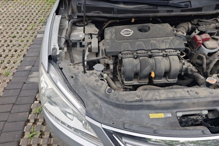 Used Nissan Sylphy 2012 1.8XL CVT Luxury Edition Engine Bay Right
