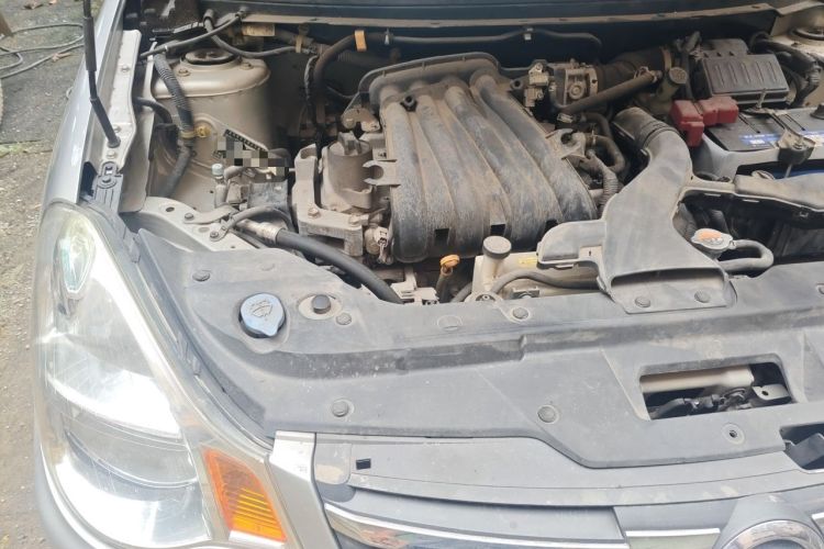 Used Nissan Sylphy 2012 Classic 1.6XE Manual Comfort Edition Engine Bay Right
