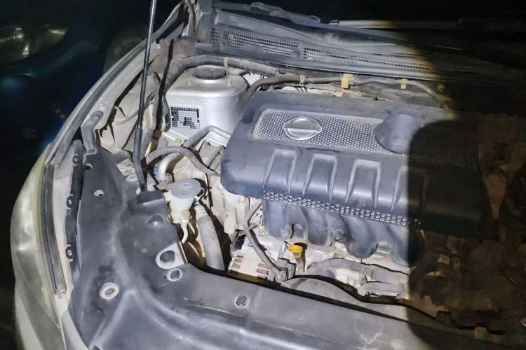 Used Nissan Sylphy 2012 1.6 XL Manual Luxury Edition Engine Bay Right