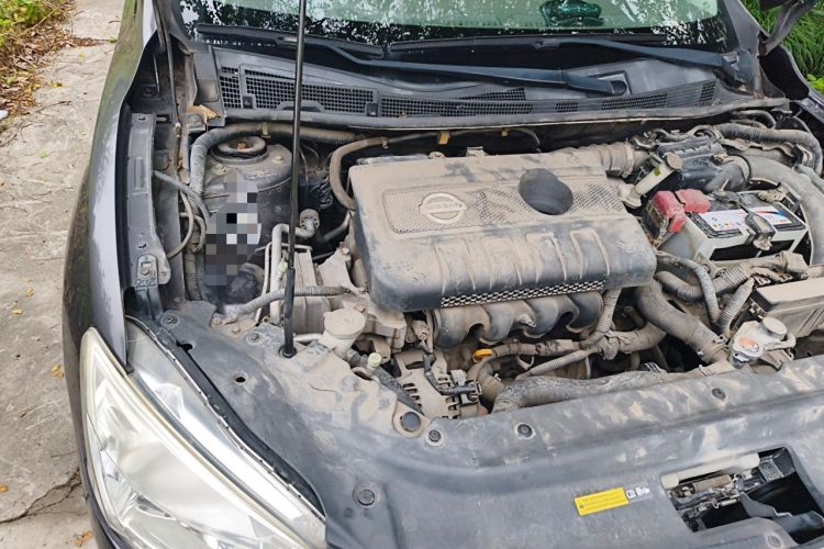 Used Nissan Sylphy 2012 1.6 XL CVT Luxury Edition Engine Bay Right