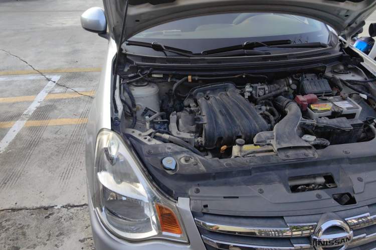 Used Nissan Sylphy 2012 Classic 1.6XE Manual Comfort Edition Engine Bay Right