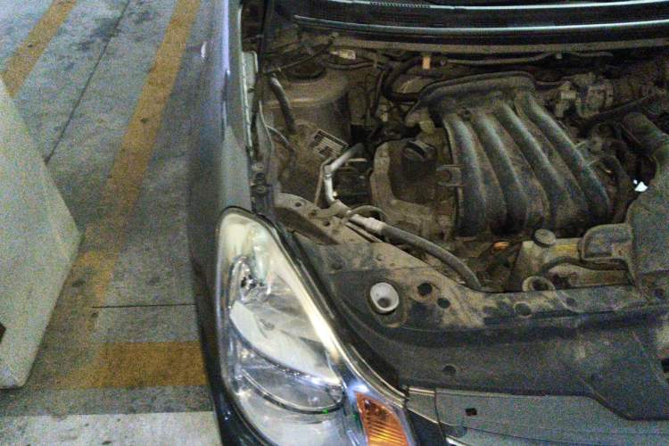 Used Nissan Sylphy 2012 Classic 1.6XE Manual Comfort Edition Engine Bay Right
