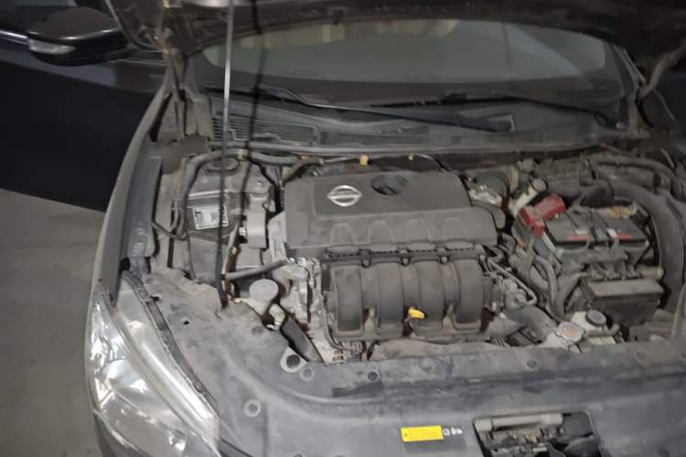Used Nissan Sylphy 2012 1.8XL CVT Luxury Edition Engine Bay Right