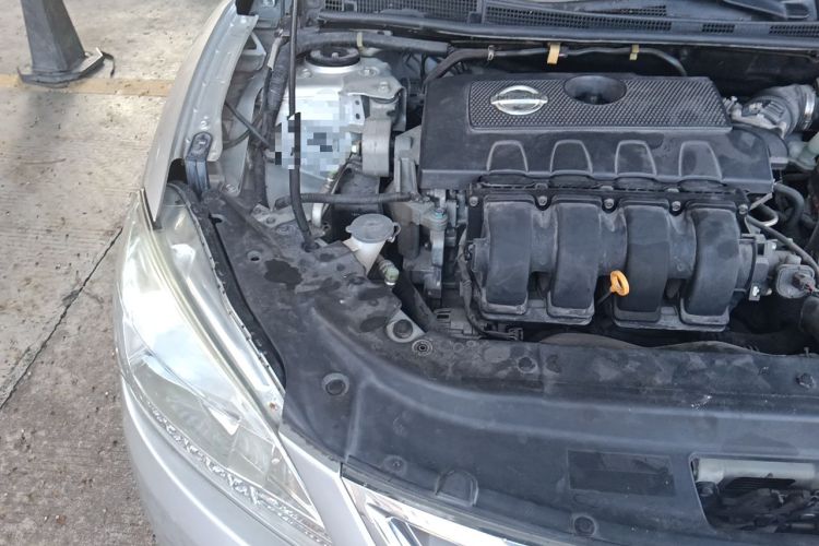 Used Nissan Sylphy 2012 1.8XL CVT Luxury Edition Engine Bay Right