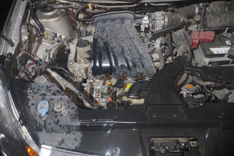 Used Nissan Sylphy 2012 Classic 1.6XE Manual Comfort Edition Engine Bay Right