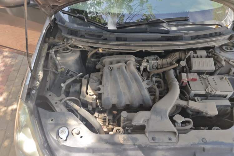 Used Nissan Sylphy 2012 Classic 1.6XE Manual Comfort Edition Engine Bay Right