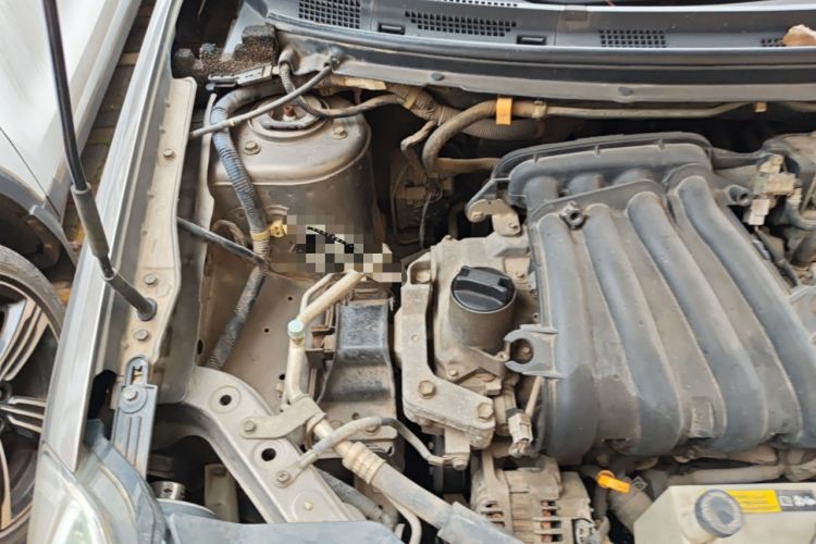 Used Nissan Sylphy 2012 Classic 1.6XE Manual Comfort Edition Engine Bay Right