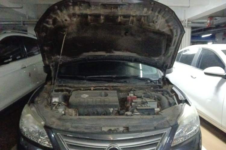 Used Nissan Sylphy 2012 1.6 XL CVT Luxury Edition Engine Bay