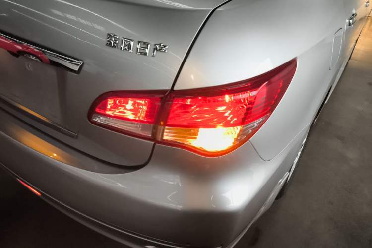 Used Nissan Sylphy 2012 Classic 1.6XE Automatic Comfort Edition Exterior 3