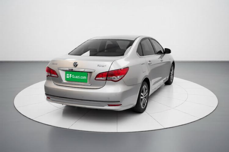 Used Nissan Sylphy 2012 Classic 1.6XE Manual Comfort Edition Exterior 4