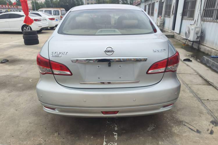 Used Nissan Sylphy 2012 Classic 1.6XE Automatic Comfort Edition Exterior 5