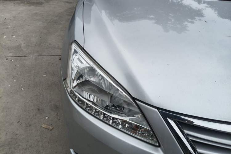 Used Nissan Sylphy 2012 1.8XL Manual Luxury Edition Exterior 6