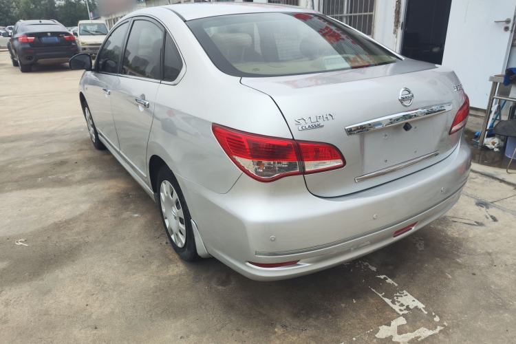 Used Nissan Sylphy 2012 Classic 1.6XE Automatic Comfort Edition Exterior 6