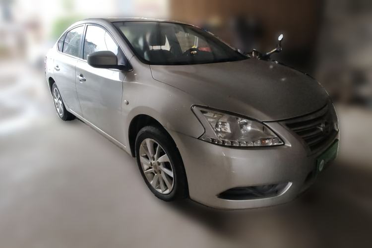 Used Nissan Sylphy 2012 1.6 XL Manual Luxury Edition Front Right 45 Deg
