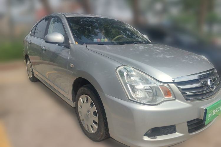 Used Nissan Sylphy 2012 Classic 1.6XE Manual Comfort Edition Front Right 45 Deg