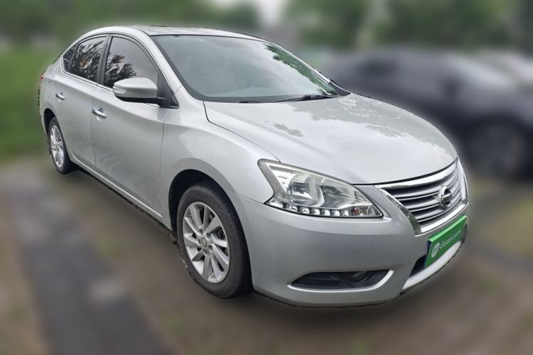 Used Nissan Sylphy 2012 1.8XL CVT Luxury Edition Front Right 45 Deg