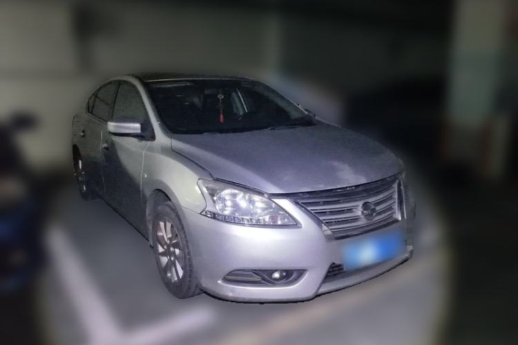 Used Nissan Sylphy 2012 1.6 XL Manual Luxury Edition Front Right 45 Deg