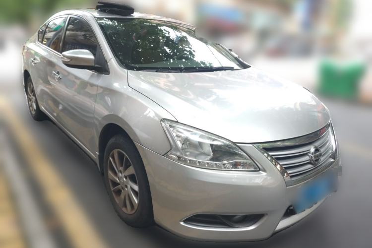 Used Nissan Sylphy 2012 1.8XL CVT Luxury Edition Front Right 45 Deg